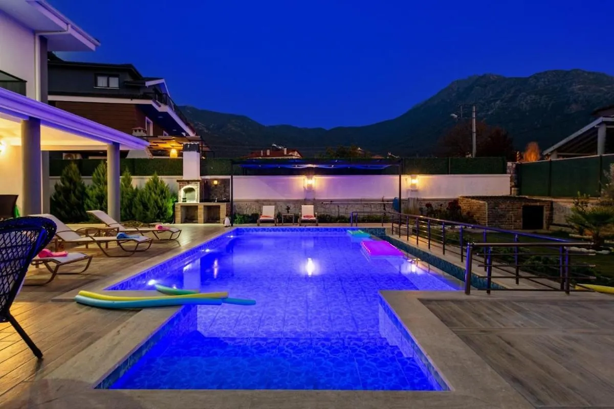 פאטהיה Olive Oyl - Villa With Private Pool For 6 People In Hisaronue